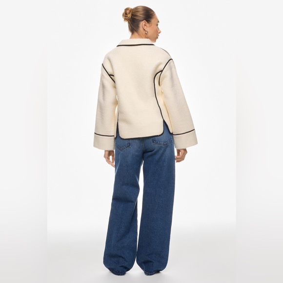 Modern Citizen Cream Teddy Jacket with Black Trim - Picture 3 of 12